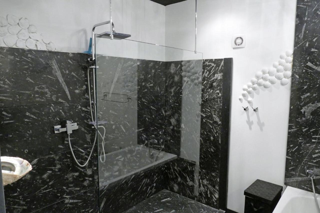 De Oude School Apartment วิเซ ภายนอก รูปภาพ
